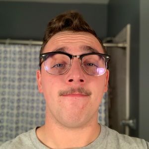 Meet your Posher, Brady